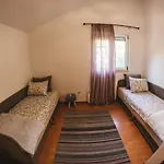 Βίλα Gana-green Oasis With Heated Pool Buna