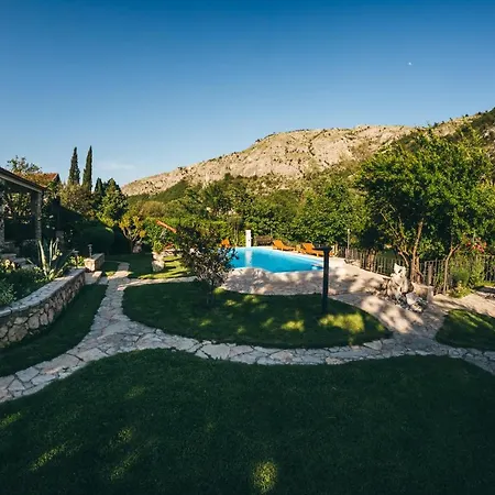Gana-green Oasis With Heated Pool Vila Buna