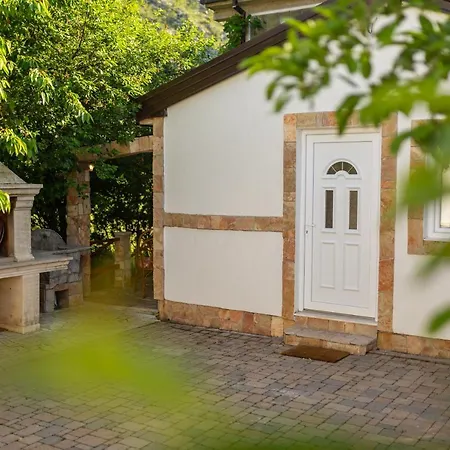 Gana-green Oasis With Heated Pool * Buna