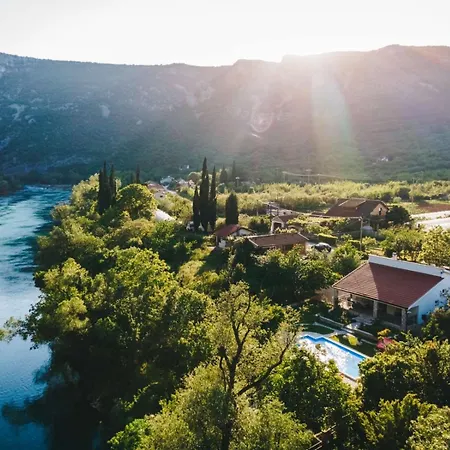 Gana-green Oasis With Heated Pool Vila *